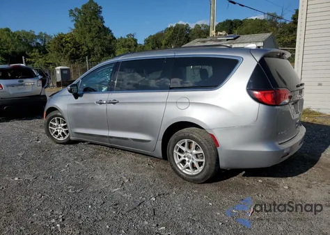 2020 Chrysler Voyager Lxi z USA, uszkodzony, nr VIN 2C4RC1DG9LR264601